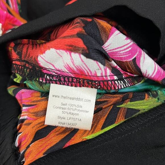 Line & Dot Tropical Floral/Leaf Silk Tapered Leg Cropped Pants size XS NWT - Picture 8 of 8